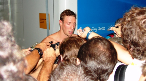 Alain Bernard nach dem Rennen in der Mixed Zone