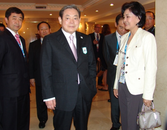 Ex-Samsung-Chairman Kun Hee Lee mit Gattin